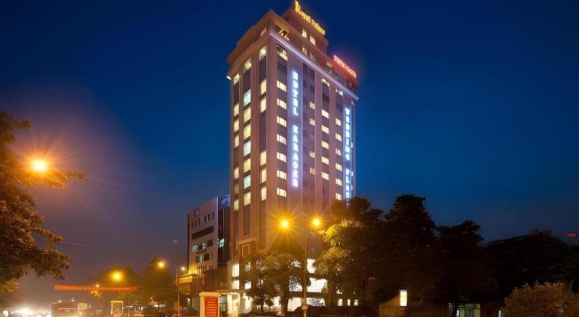 Royal Palace Hotel Tuyen Quang Esterno foto